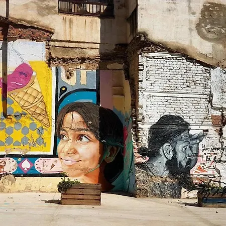 Lagunillas St. * مالقة