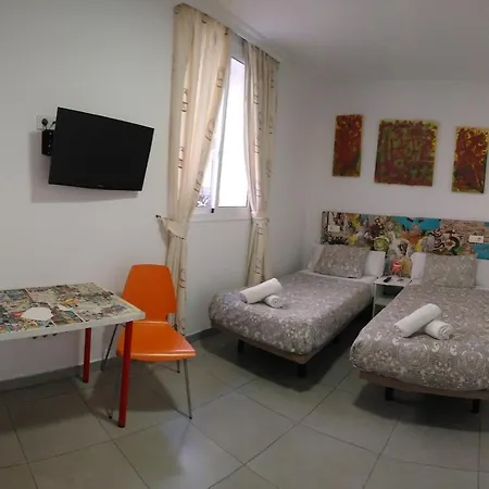Lagunillas St. بيت ضيافة مالقة